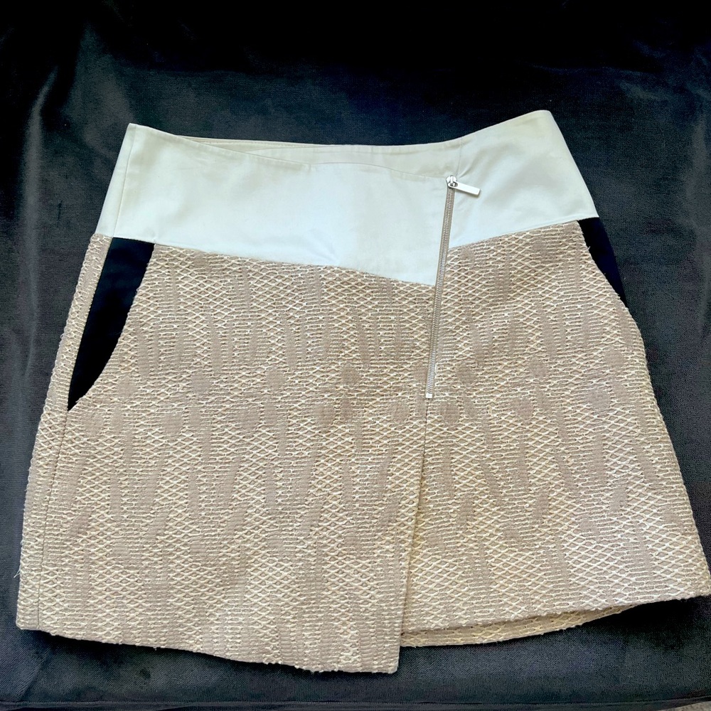 Beautiful Mini skirt